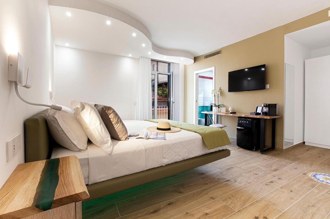 Yourhome - Lidia Rooms & Suites Sorrente Extérieur photo
